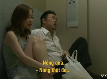 Nhốt thang máy cùng anh chàng cơ bắp hàng xóm ~ Yuu Shinoda